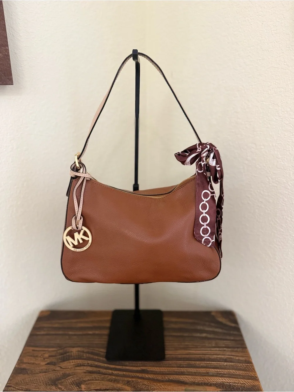 Michael Kors Pebbled Leather Shoulder Bag – Luggage Brown | Gold-Tone Hardware
